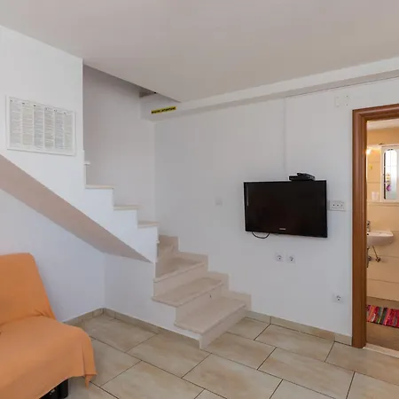 Lovro - Duplex One Bedroom With Terrace And Partial Sea View 1 דירה דוברובניק