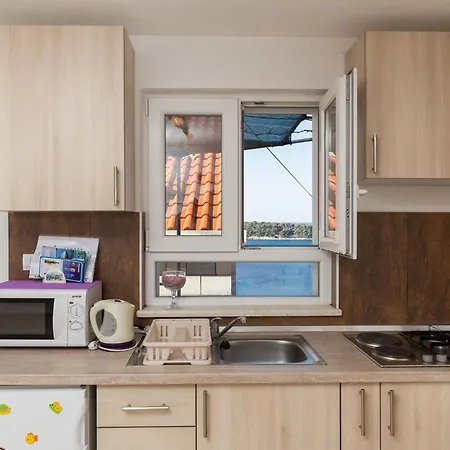 アパート Lovro - Duplex One Bedroom With Terrace And Partial Sea View 1 ドゥブロブニク